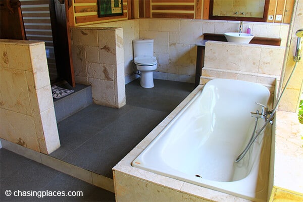 Rinjani Lodge's private outdoor bathrooms are some of the nicest we have seen anywhere