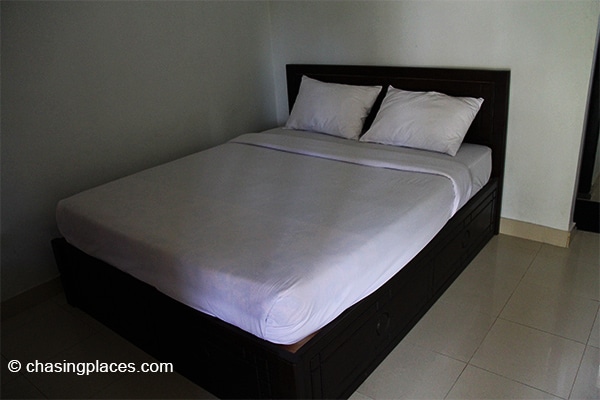 The bed is comfortable and clean at our guesthouse.