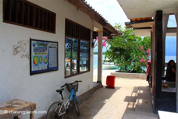 The ticket office on Gili Trawangan. 