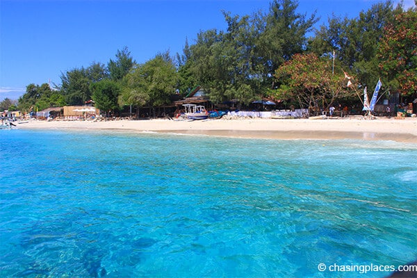 The beautiful turquoise water of Gili T