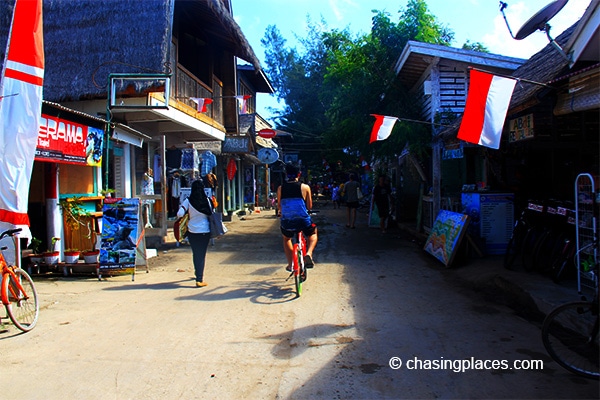 A look at the main street of Gili Trawangan 