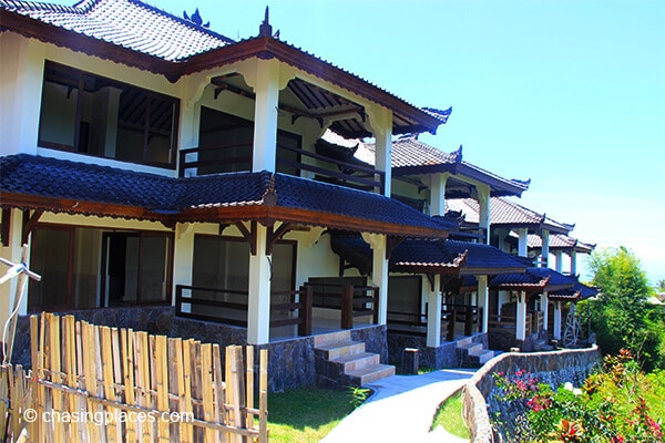 Some of the new buildings being built at rinjani Lodge