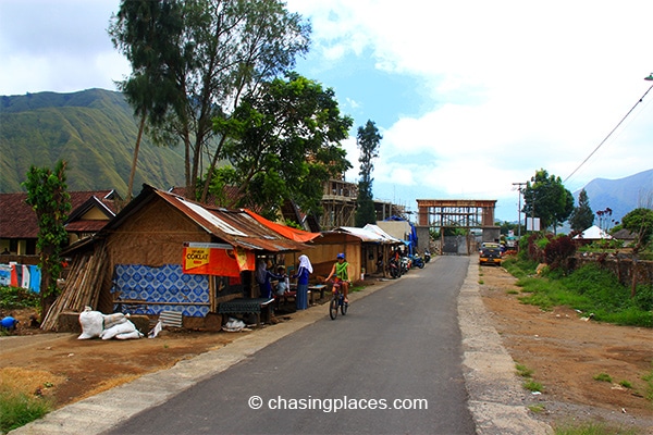 This is the gateway to the trekking path for Mount Rinjani