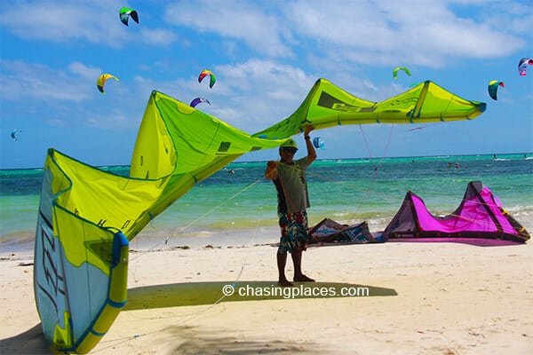 Chasing Places Travel Guide Photos: Top Things to Do on Boracay Island