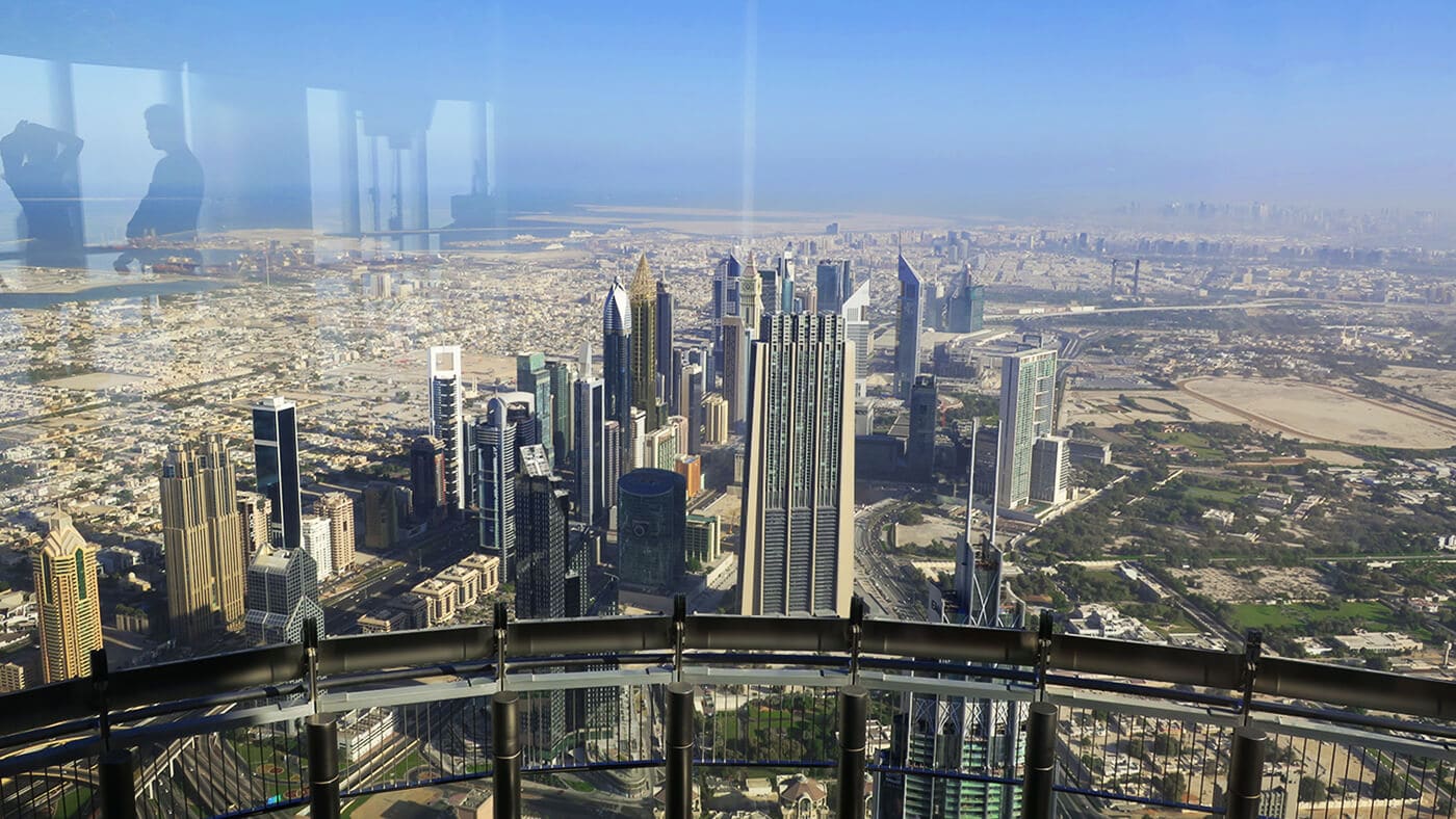 How to Go Up the Burj Khalifa's Observation Deck |